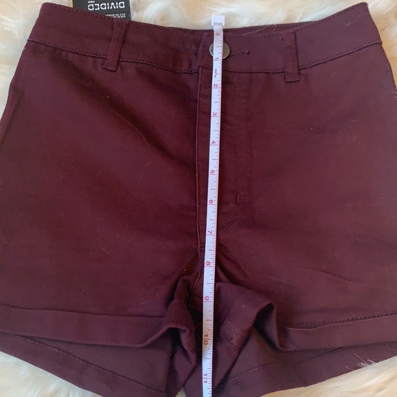 H&M Divided Burgundy Denim Jean Shorts Size 2 NWT - Picture 5 of 7